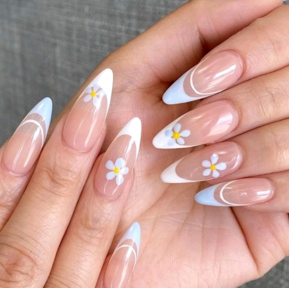 Almond Flower Fake Nail